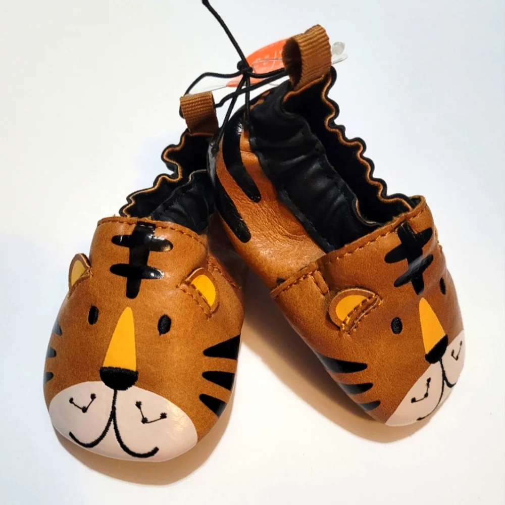 Infant Flexable Tiger Moccasins Size 2 (3M)